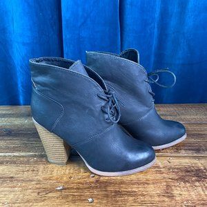 Steve Madden Salenaa Lace Up Bootie Black